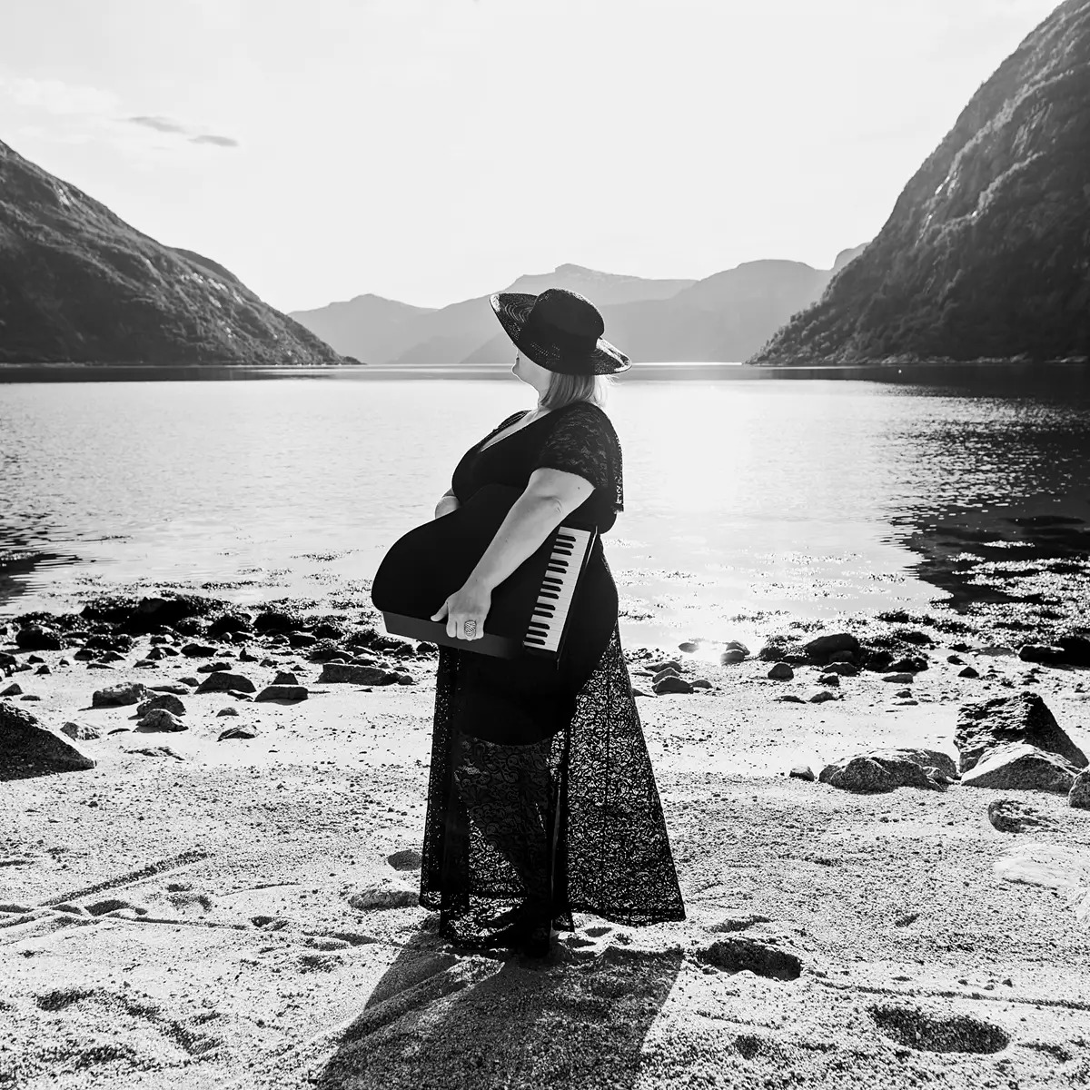 INGER-KRISTINE RIBER