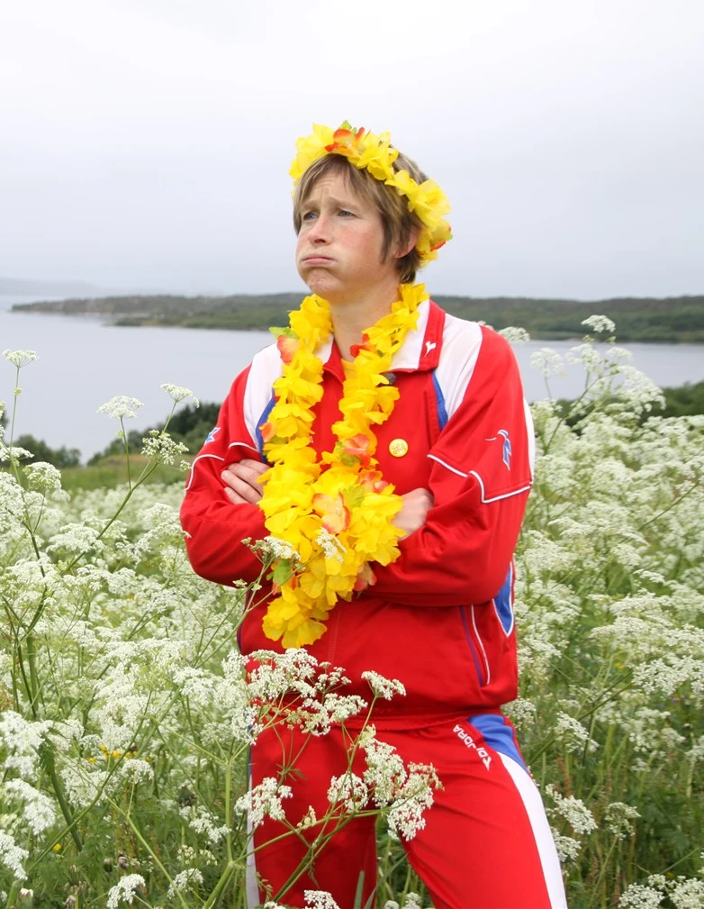 linda%20eide%20med%20blomakrans